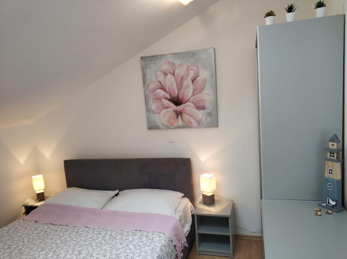 Golden View - Moderan Apartman Novalja Exterior foto